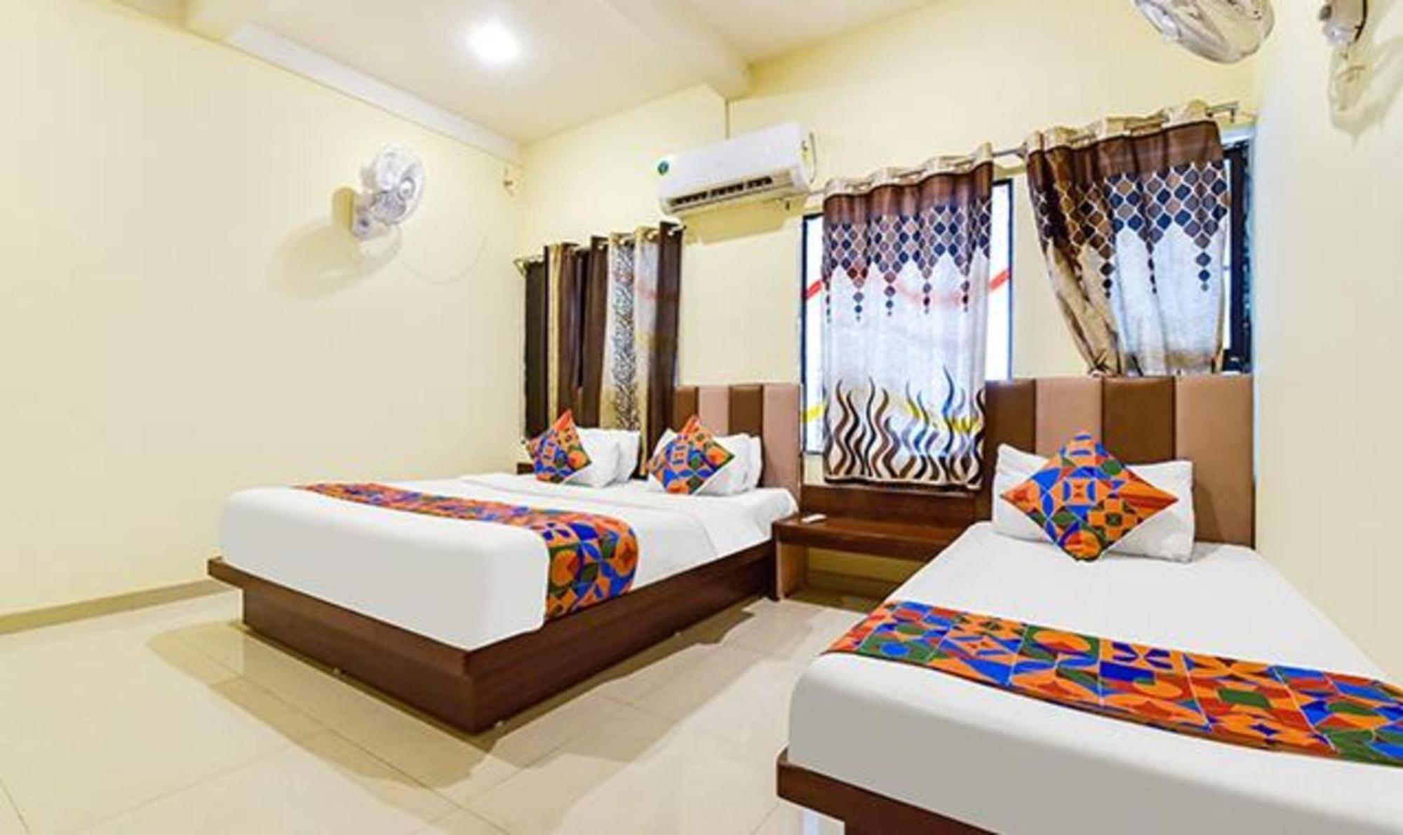 Fabexpress Poonam Palace Ahmedabad Eksteriør bilde