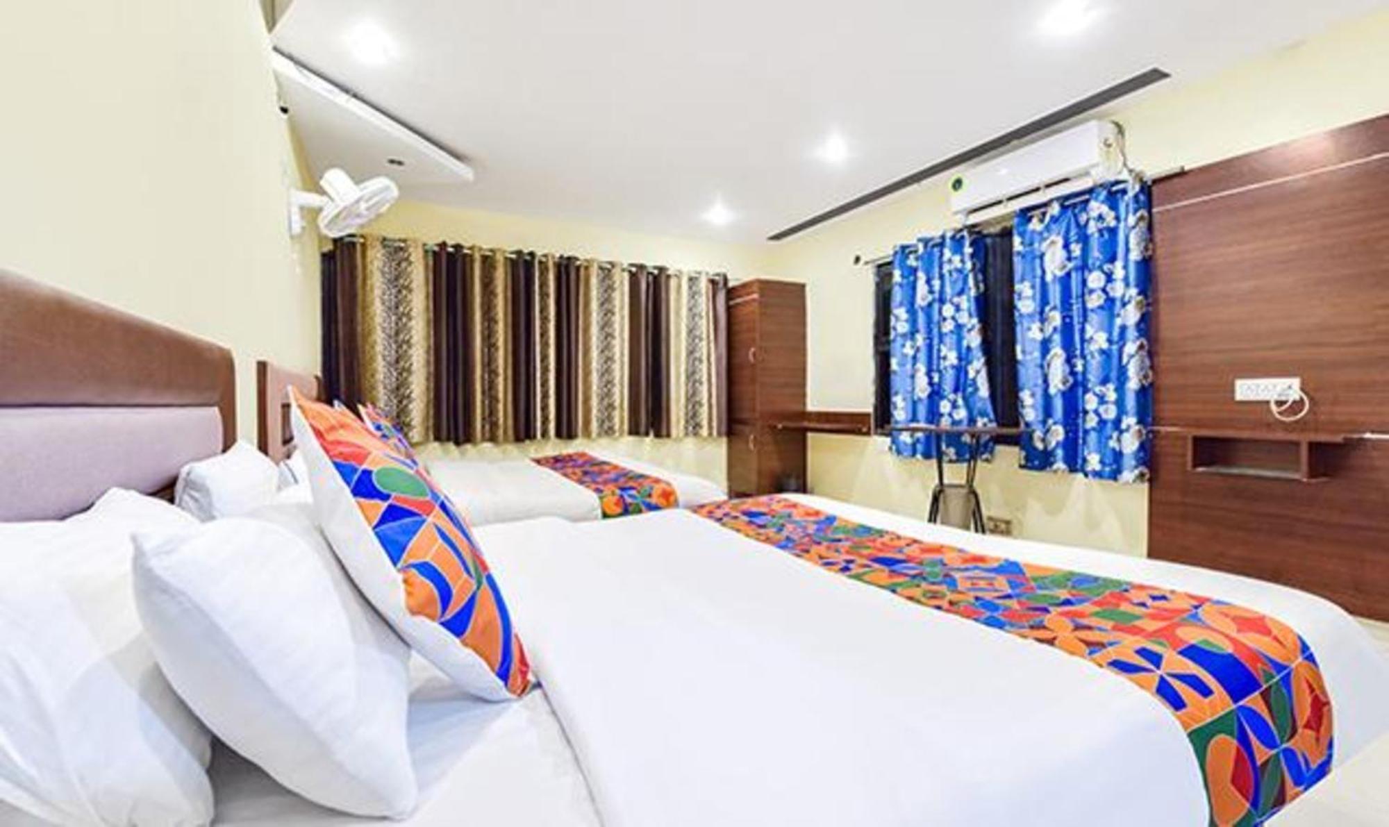 Fabexpress Poonam Palace Ahmedabad Eksteriør bilde